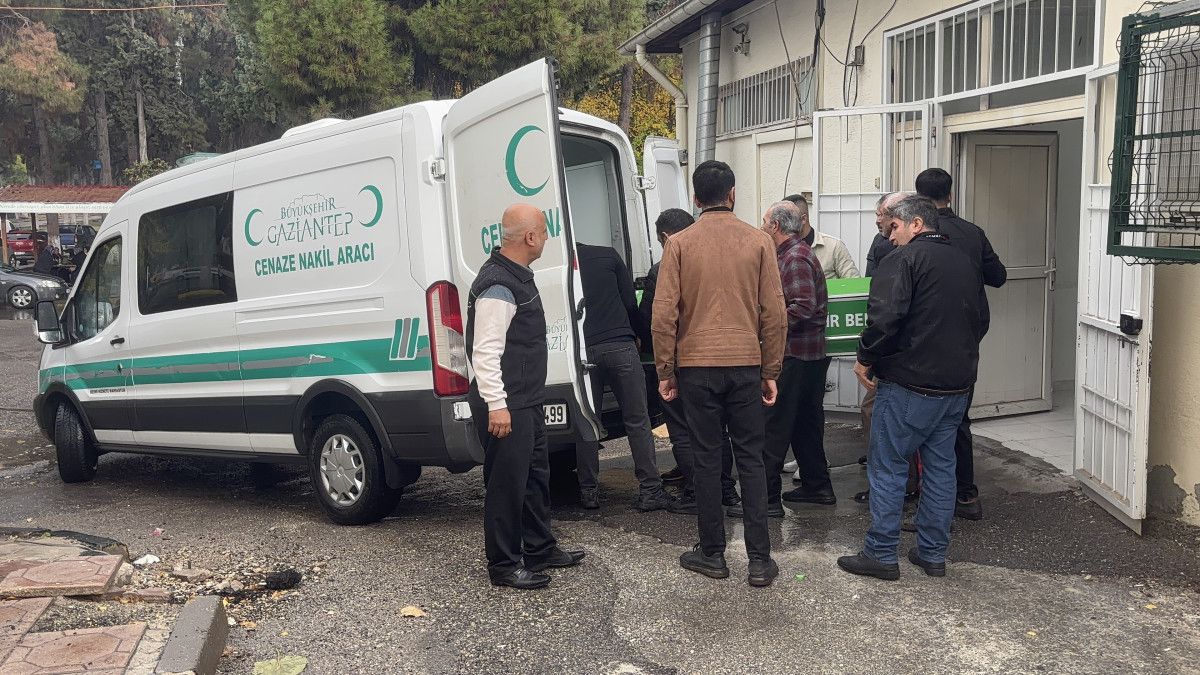 Gaziantep'te Ders Çıkışı Kalp Krizi Geçiren Öğretmen Süleyman Sevinç Hayatını Kaybetti
