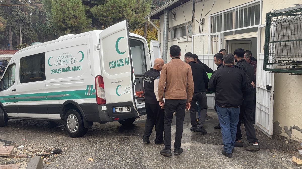 Gaziantep'te Ders Çıkışı Kalp Krizi Geçiren Öğretmen Süleyman Sevinç Hayatını Kaybetti