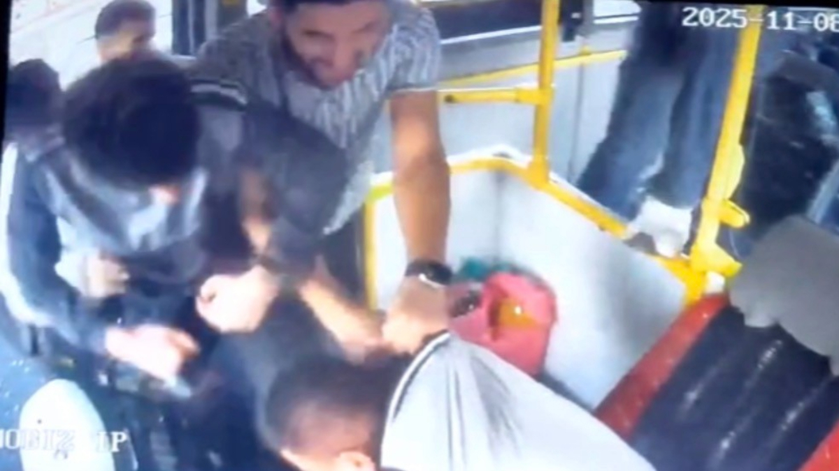 Gaziantep'te Halk Otobüsü Şoförü ile Yaşlı Yolcu Arasındaki Tartışma Şiddetle Sonlandı