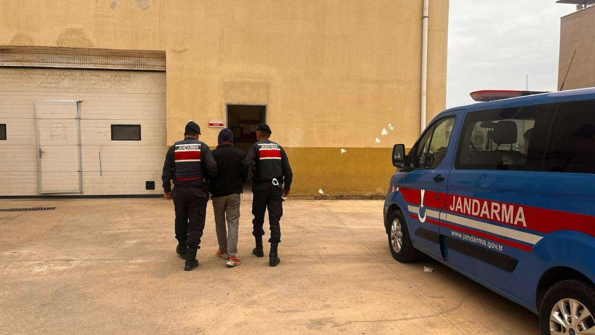 Gaziantep'te Hırsızlık Suçlusu Yakaladı ve Cezasından Dolayı Tutuklandı