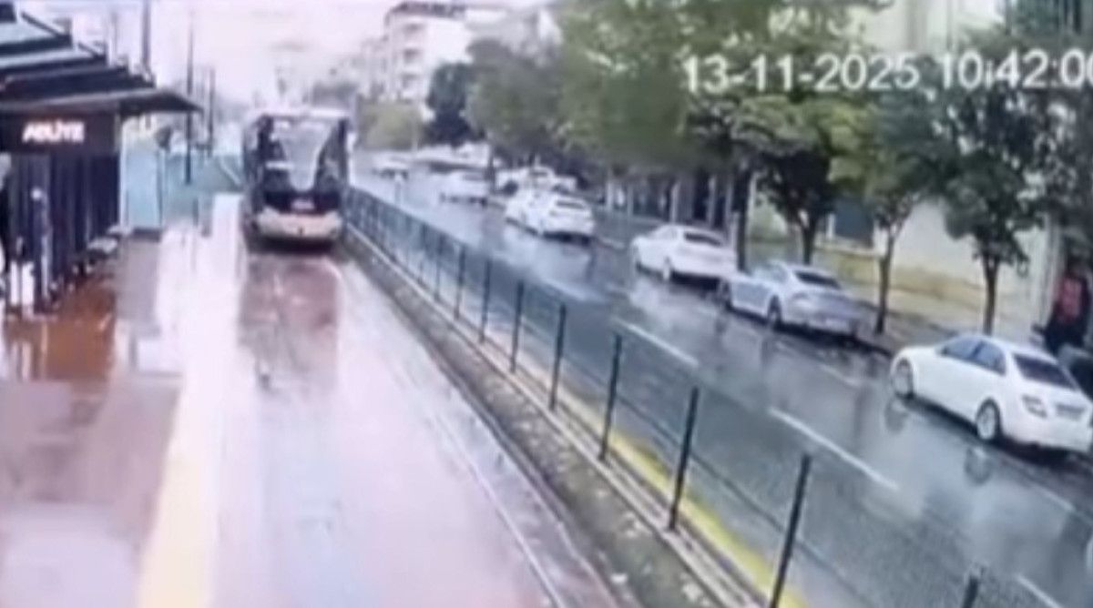 Gaziantep'te Tramvaya Yıldırım Çarpması ve Yaşanan Panik