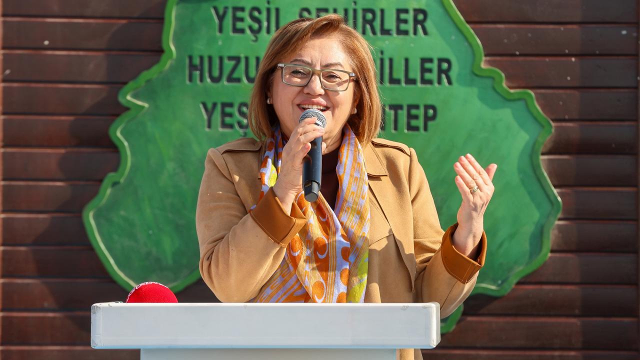 Gaziantep'te YEŞİLANTEP Projesi 41. Etabında 300 Yeni Fidan Toprakla Buluştu