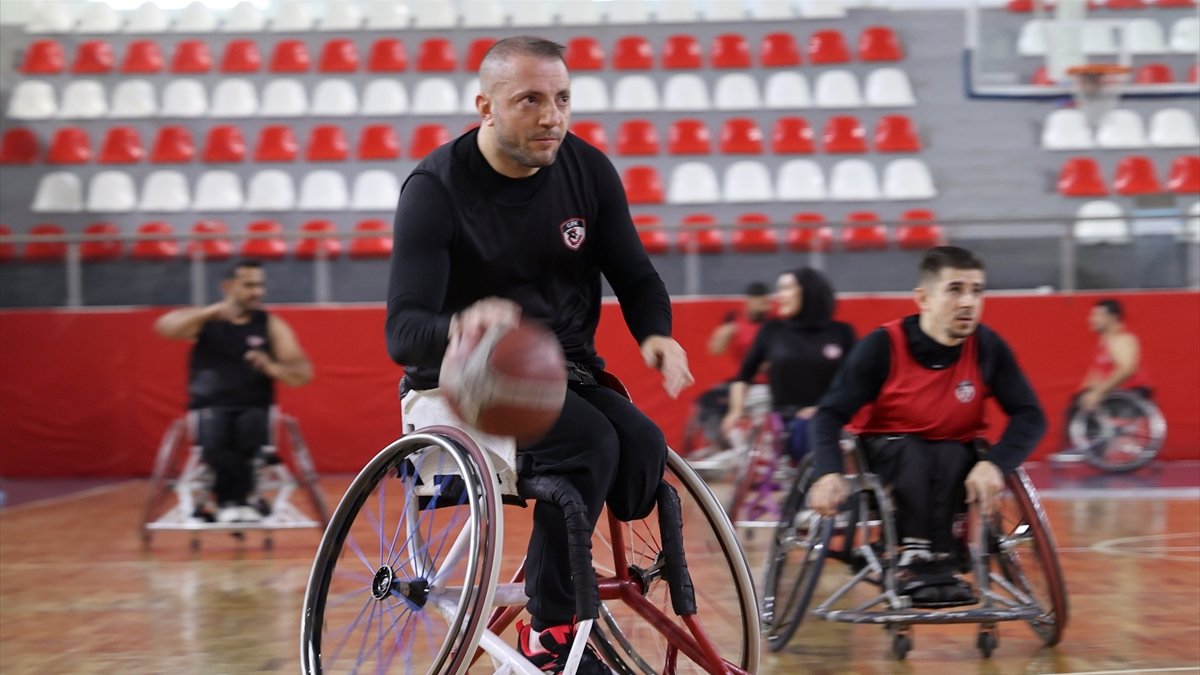 Gazişehir Gaziantep Tekerlekli Sandalye Basketbol Süper Ligi'nde Şampiyonluk Hedefliyor