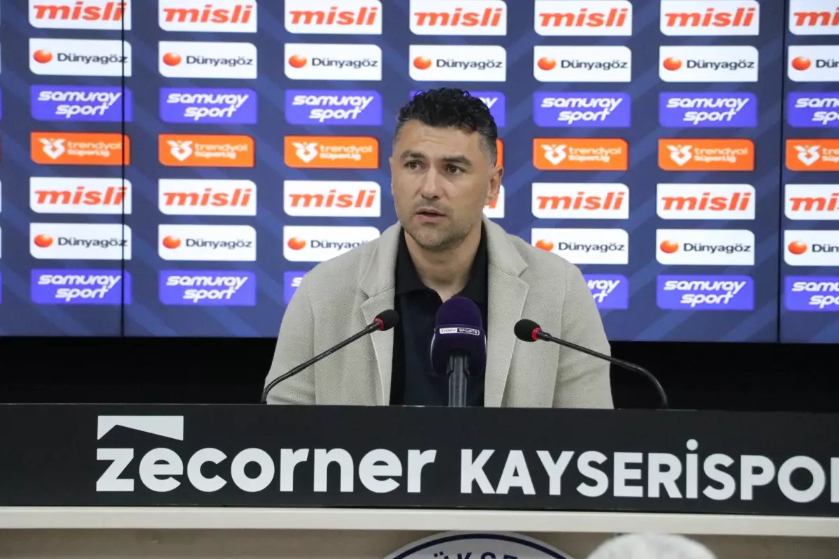 Kayserispor Evinde 3-0 Mağlup Oldu: Maç Sonrası Teknik Direktörlerin Değerlendirmeleri