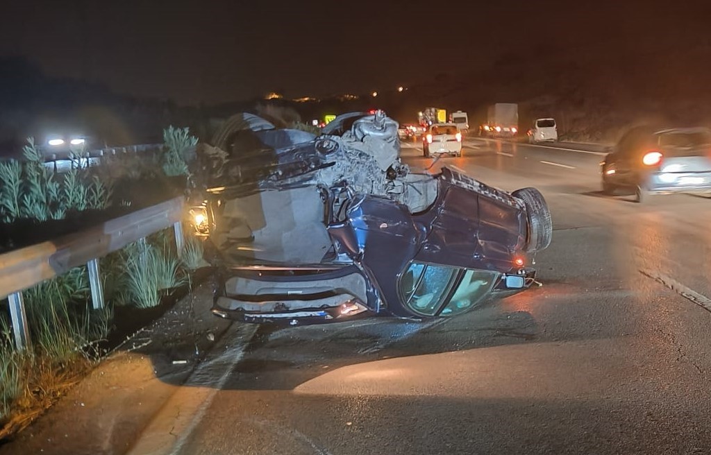 TAG Otoyolu'nda feci kaza: Takla atan aracın sürücüsü öldü