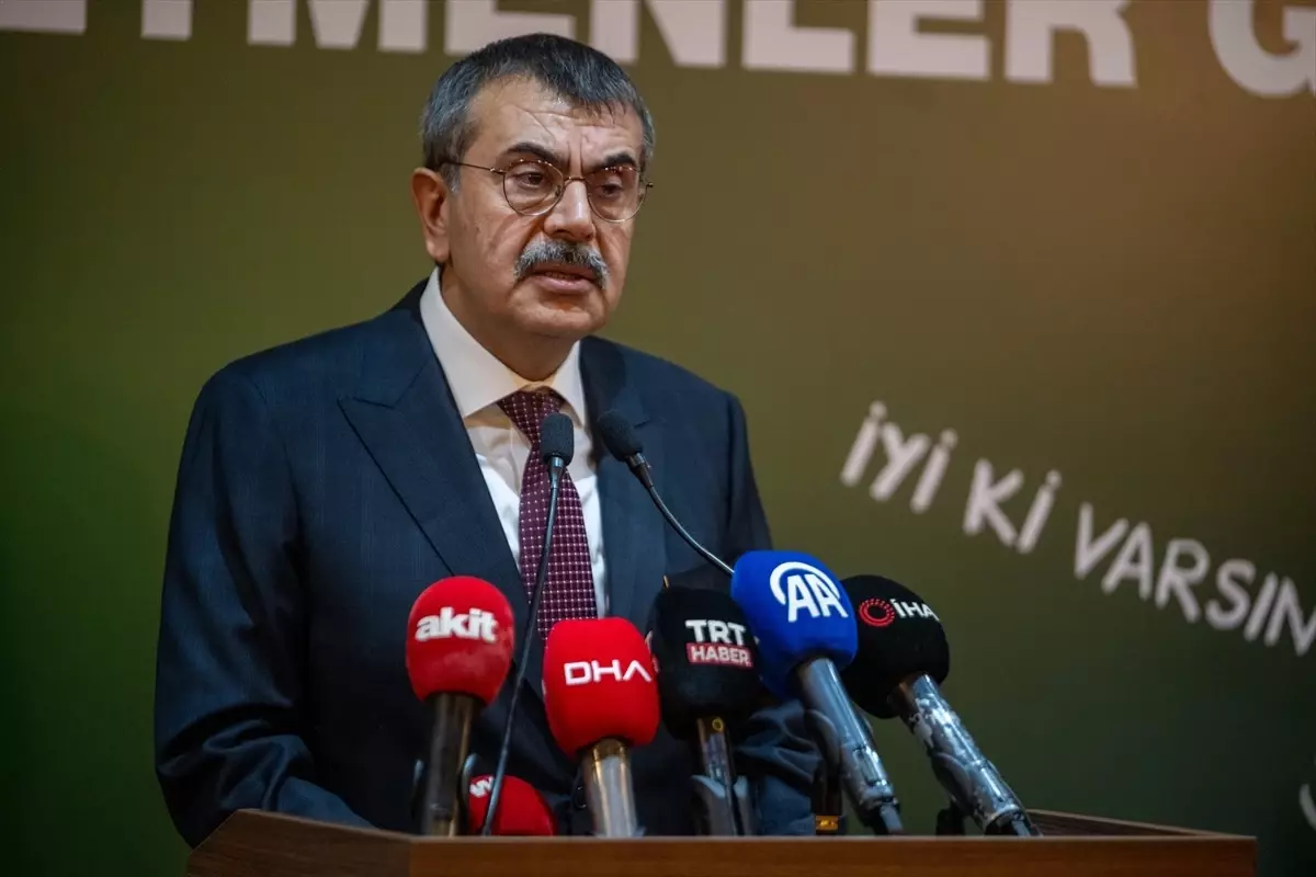 Bakan Tekin’den Öğretmenlere Vizyon Mesajı