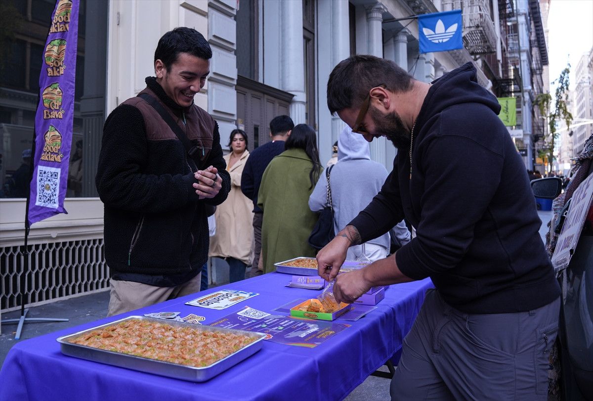 New York'ta Türk Baklavasına Büyük İlgi: Amerikalı Girişimcinin Başarı Hikayesi