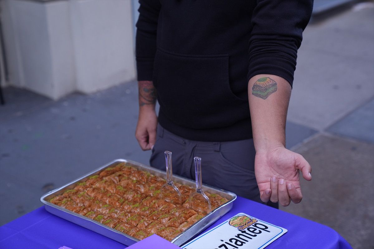 New York'ta Türk Baklavasına Büyük İlgi: Amerikalı Girişimcinin Başarı Hikayesi