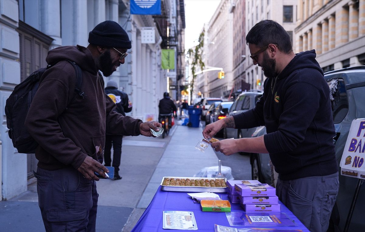 New York'ta Türk Baklavasına Büyük İlgi: Amerikalı Girişimcinin Başarı Hikayesi