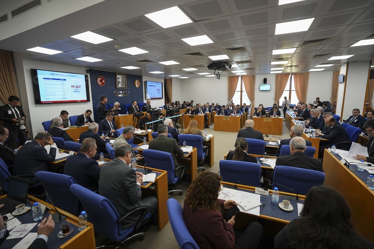 Sağlık Bakanlığı'nın 2026 yılı bütçesi TBMM Plan ve Bütçe Komisyonu'nda: Kemal Memişoğlu sunum yaptı