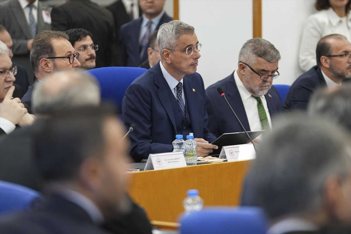 Sağlık Bakanlığı'nın 2026 yılı bütçesi TBMM Plan ve Bütçe Komisyonu'nda: Kemal Memişoğlu sunum yaptı