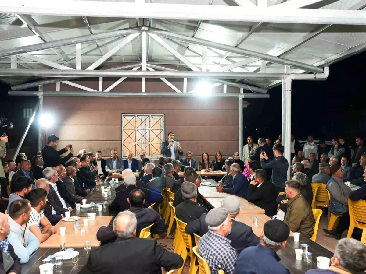 Şehitkamil Belediye Başkanı Umut Yılmaz, Kızıkhamurkesen Mahallesi'nde Vatandaşlarla Buluştu