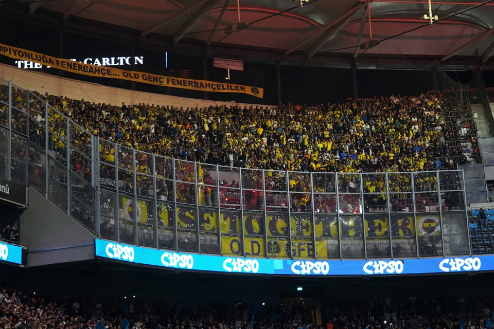 Süper Lig 11. Haftasında Nefes Kesen Derbi: Fenerbahçe 3-2 Beşiktaş'ı Devirdi