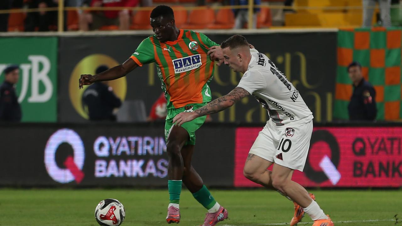 Süper Lig'de Alanyaspor ve Gaziantep FK'nın 0-0 Berabere Kaldığı Kritik Maç