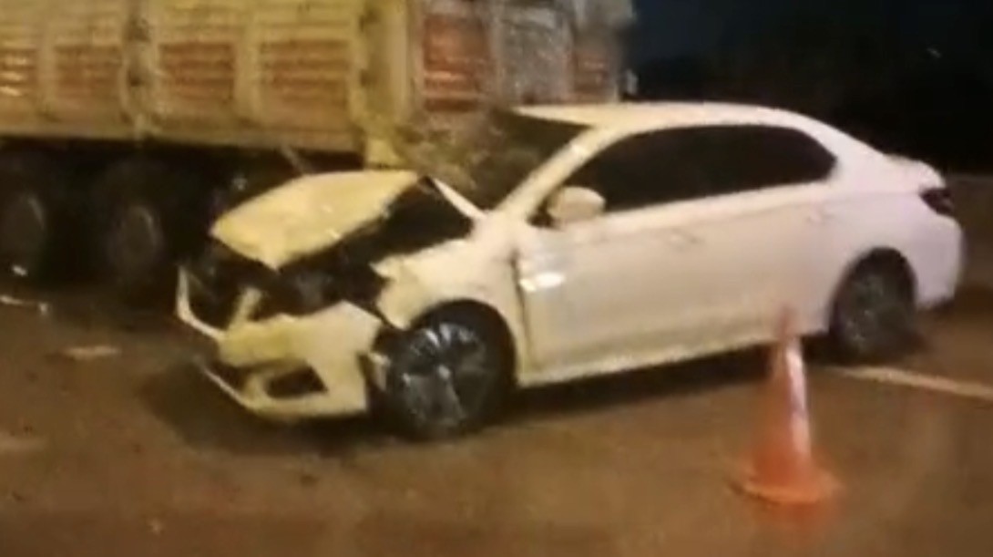 TAG Otoyolu'nda feci kaza: 12 aracın karıştı, 13 yaralı