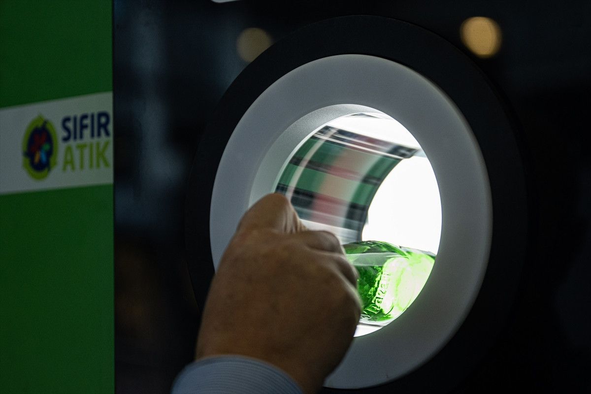 TBMM'de Sıfır Atık Hamlesi: Depozito İade Makineleri Hizmete Girdi