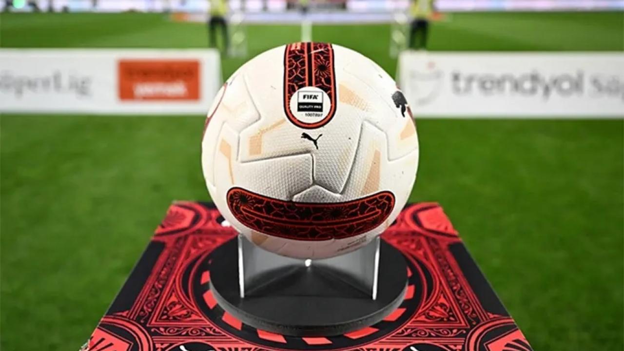 Trendyol Süper Lig ve 1. Lig 2023-2024 Sezonunda Haftanın Öne Çıkan Sonuçları ve Puan Durumu