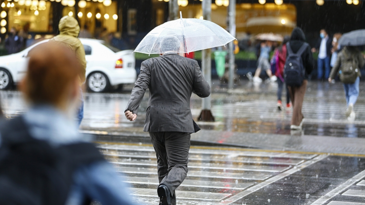 Türkiye'de Kasım Orta Dönem Hava Durumu: Sıcaklıklar Mevsim Normallerinde, Sağanak Yağışlar Sürdürülecek