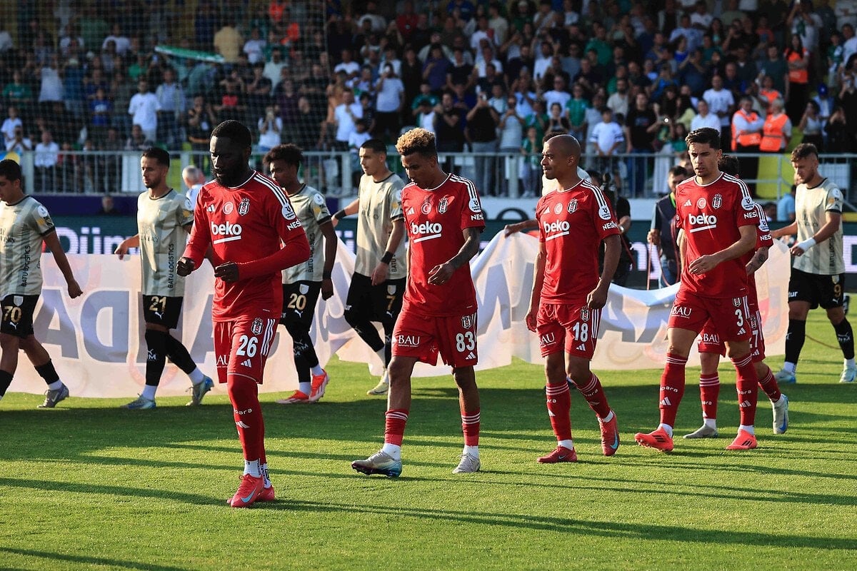 2025 Yılında Türk Futbolunda Tarihi Başarılar ve Önemli Gelişmeler