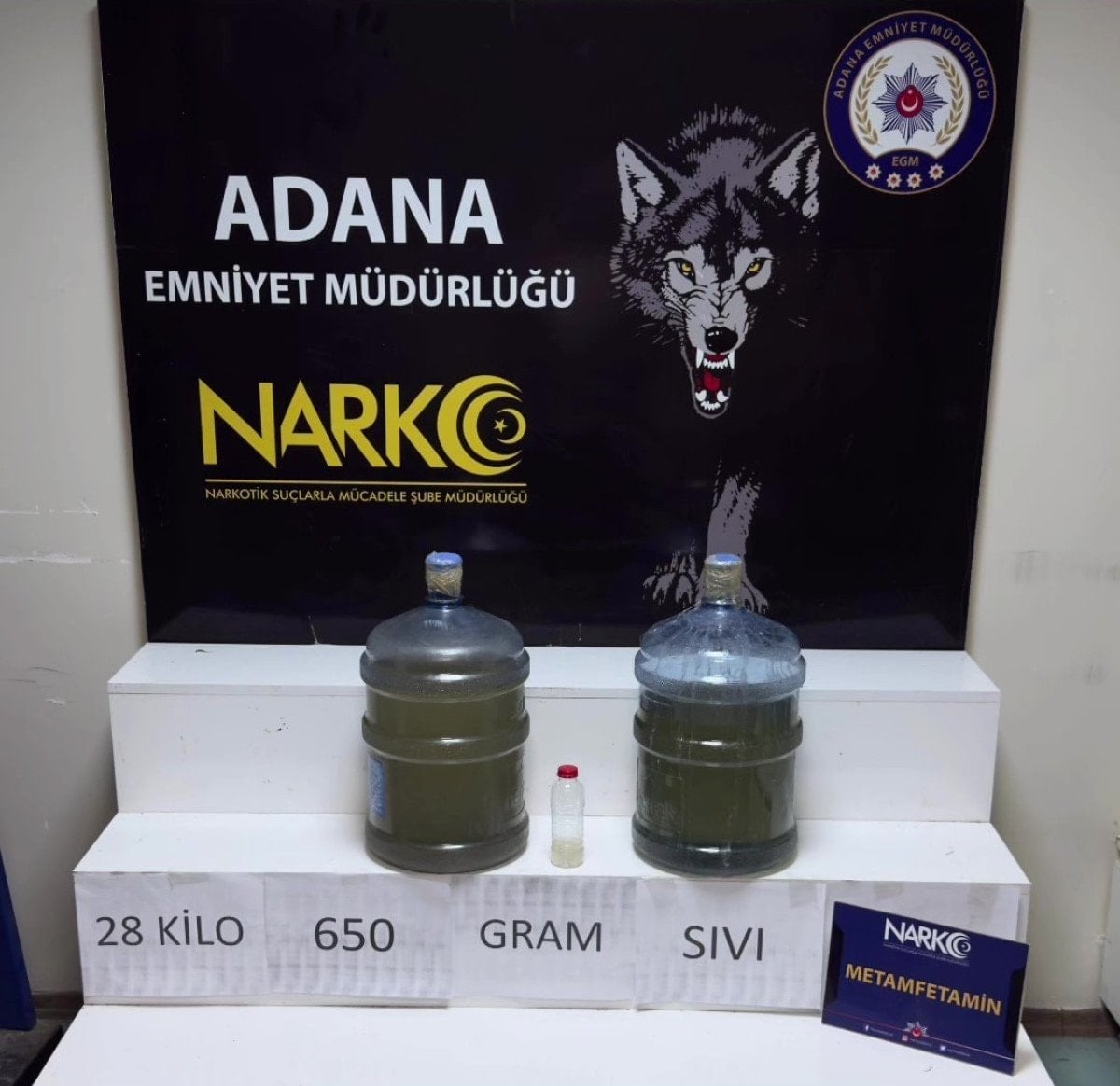 Adana'da Damacana İçinden 28 Kilo Metamfetamin Ele Geçirildi