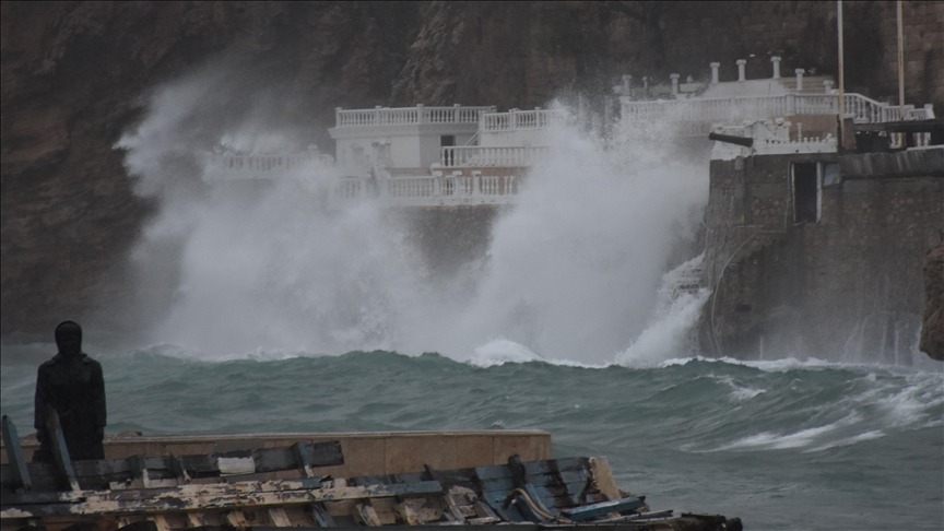 Antalya ve Muğla'da Şiddetli Sağanak ve Fırtına Uyarısı