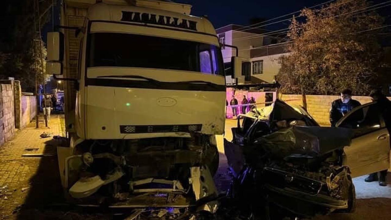 Araban'da Feci Trafik Kazasında İki Genç Hayatını Kaybetti