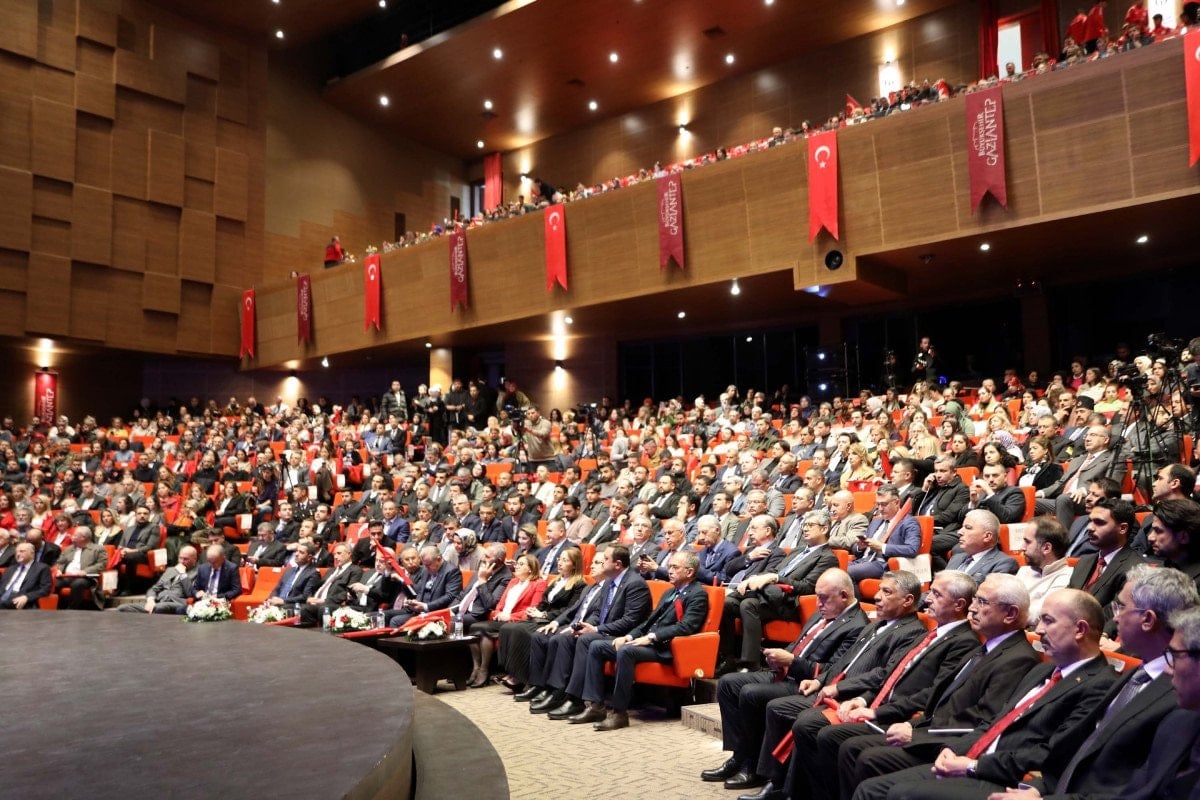 Bakan Bak: Dijital bağımlılıkla mücadelenin en etkili yolu spordur