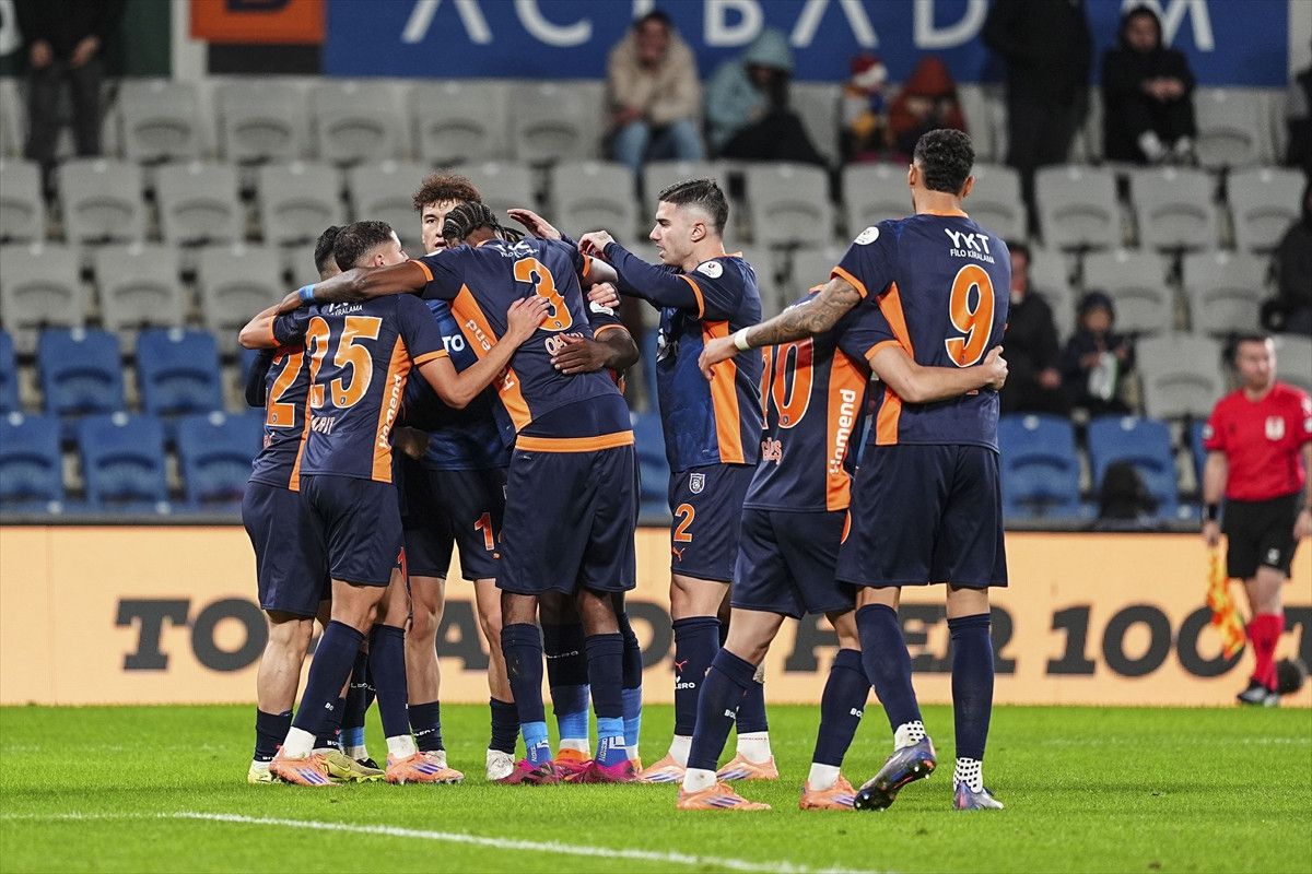 Başakşehir’den Burak Yılmaz'ın döndüğü Gaziantep'e 5 gol