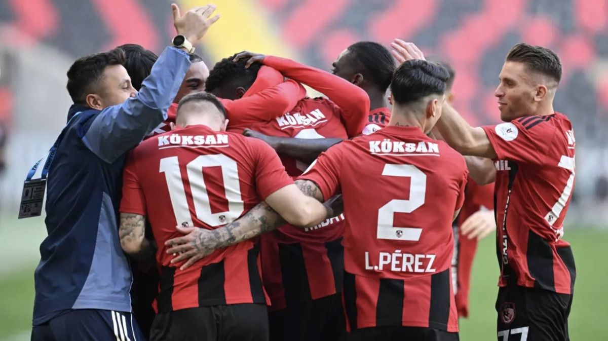 Beşiktaş - Gaziantep FK Süper Lig 15. Hafta Maçı İlk 11'leri ve Analizi