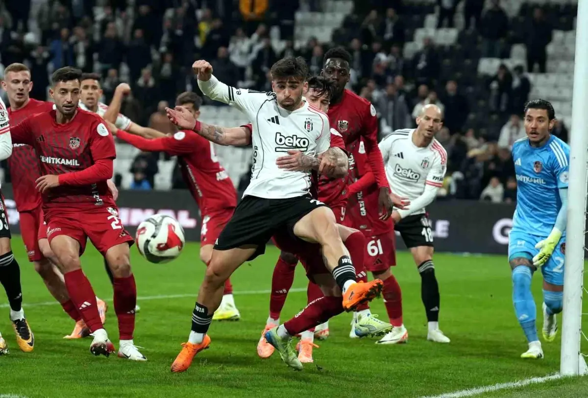 Beşiktaş ve Gaziantep FK 1-1 Berabere Kaldı: Süper Lig 15. Hafta Özetleri