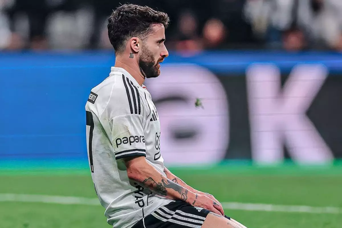 Beşiktaş'ta Rafa Silva Trabzonspor Maçında Sahaya Dönüyor