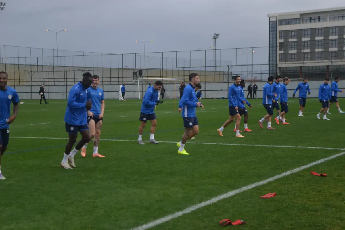 Çaykur Rizespor Teknik Direktörü Recep Uçar'dan Bahis Skandalına Sert Tepki