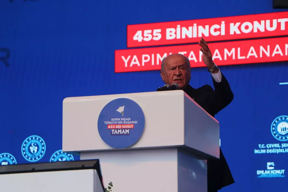 Cumhurbaşkanı Erdoğan: Sözlerimizi tutmanın bahtiyarlığıyla aziz milletimizin karşısındayız