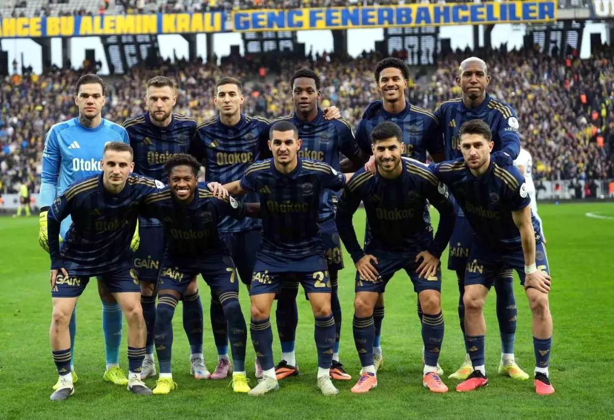 Fenerbahçe, Beşiktaş Derbisinde 3 Puan Peşinde