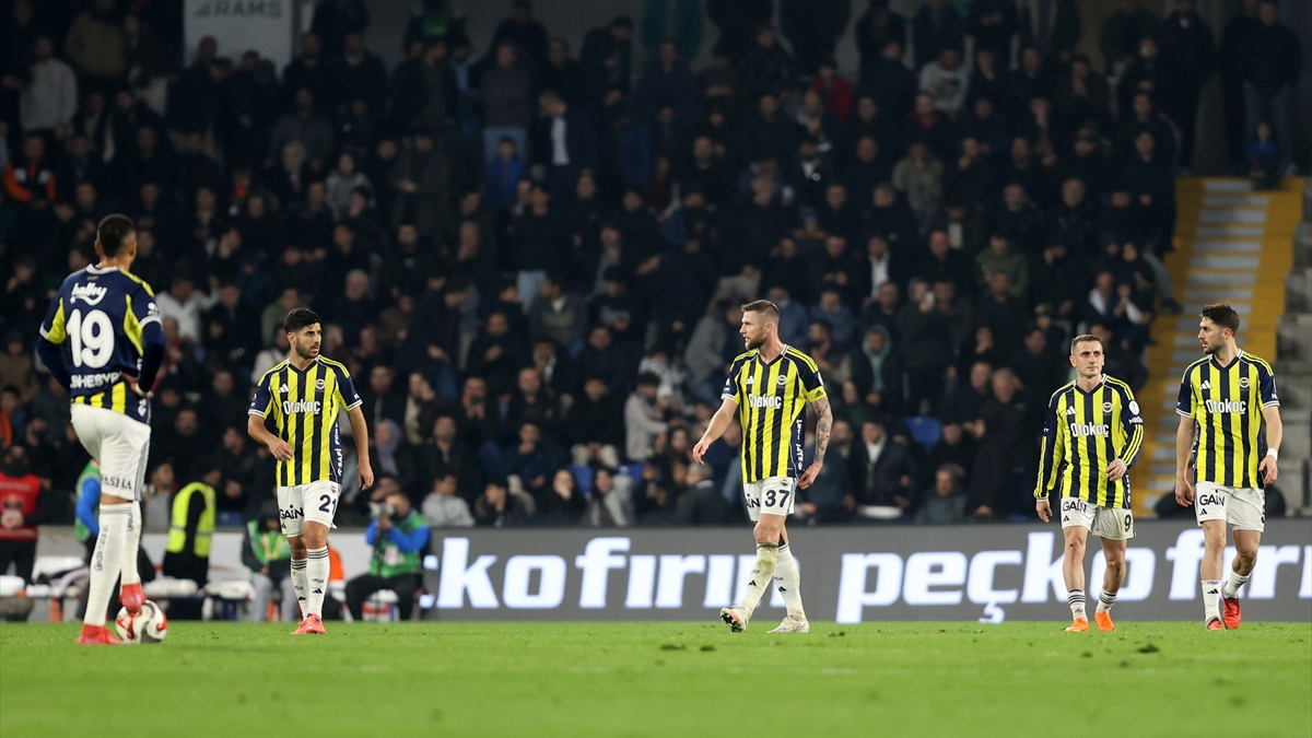 Fenerbahçe Süper Lig'de Başakşehir ile 1-1 Beraber Kaldı: Ligde 6. Kez Beraberlik