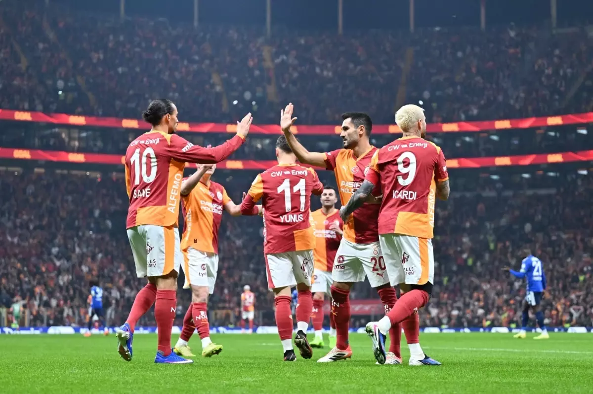 Galatasaray Kasımpaşa Maçında 3-0 Galibiyetle Liderliğini Perçinledi