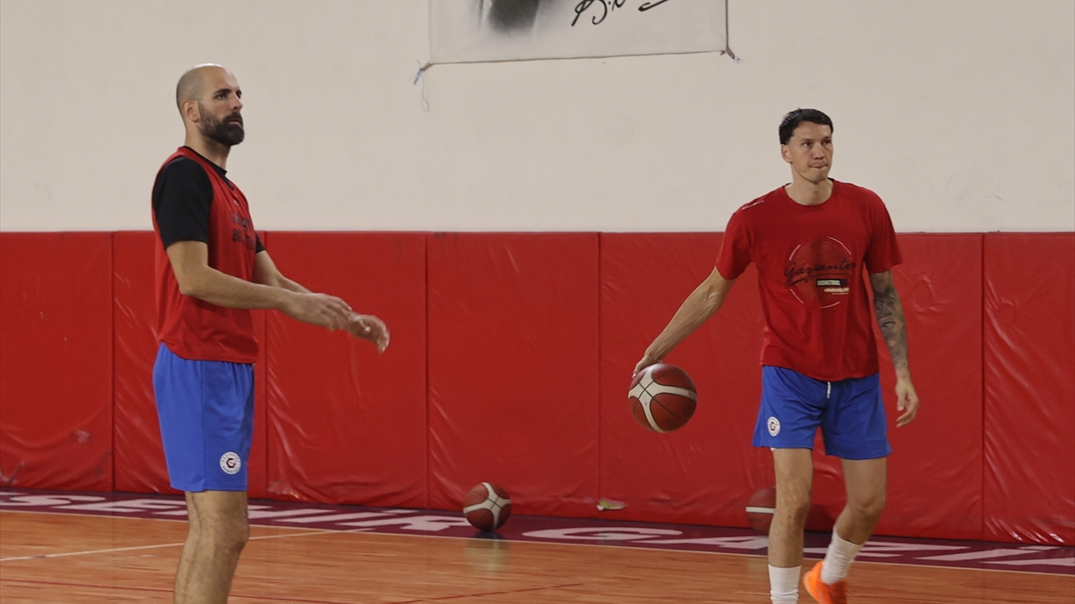 Gaziantep Basketbol liderliği bırakmak istemiyor