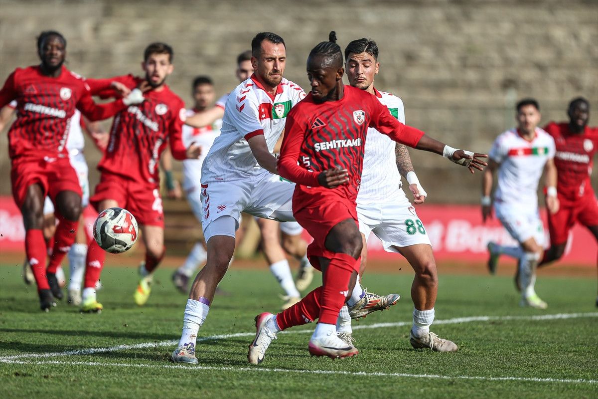 Gaziantep FK, Yalova FK karşısında turladı