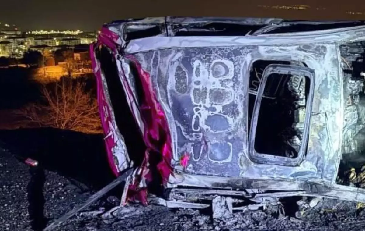 Gaziantep Nurdağı'nda Gece Yarısı Trafik Kazası: Sürücü Hayatını Kaybetti