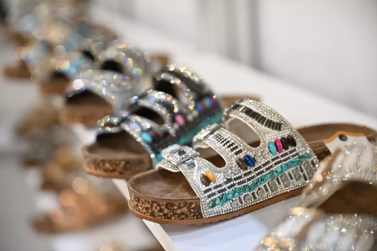 Gaziantep'te 37. GAPSHOES Uluslararası Ayakkabı ve Yan Sanayi Fuarı Açıldı