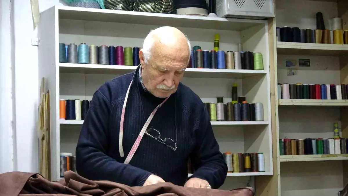 Gaziantep'te 55 Yıl Boyunca Süregelen Terzilik Sanatının Ustası Müslüm Demirdöken
