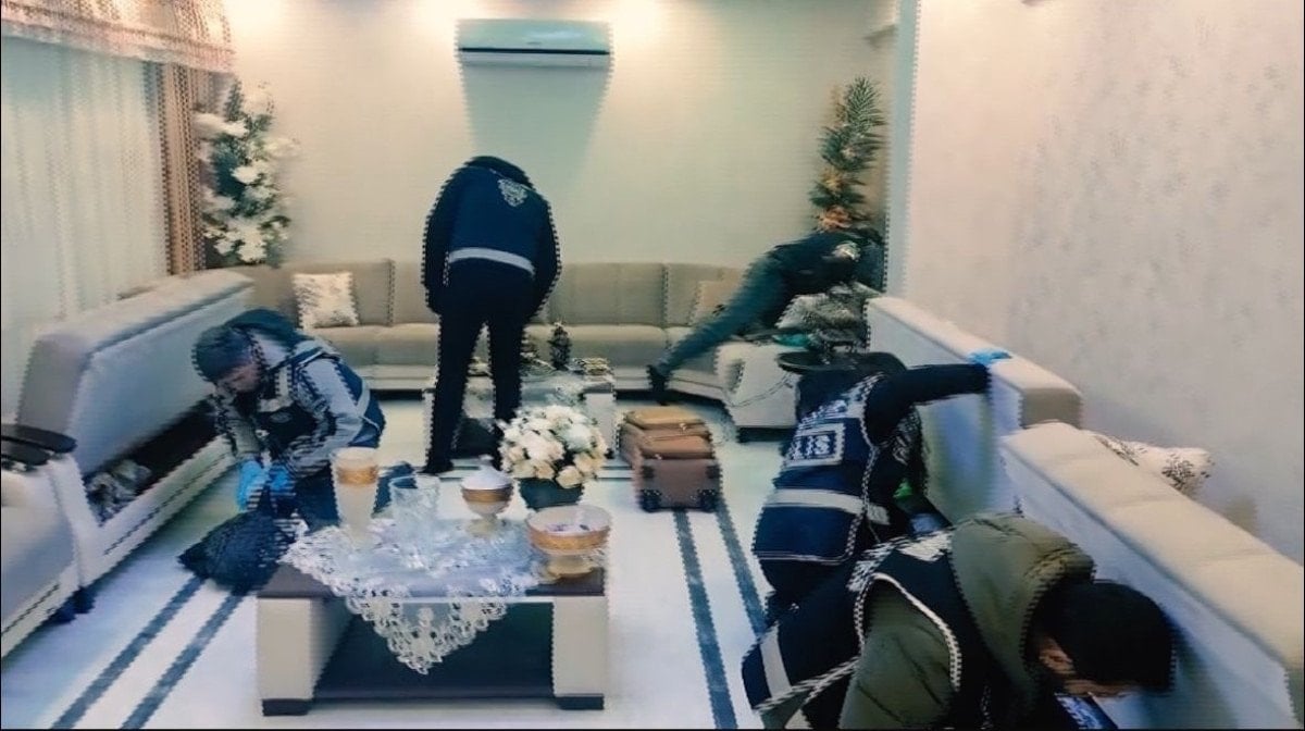 Gaziantep'te Dolandırıcılığa Yönelik Büyük Operasyon: 25 Ruhsatsız Silah Ele Geçirildi