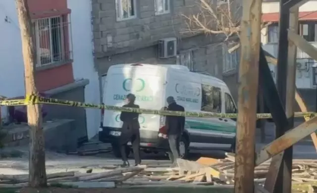 Gaziantep'te Eski Eşini Çocuklarının Önünde Bıçaklayarak Öldüren Katil Yakalandı