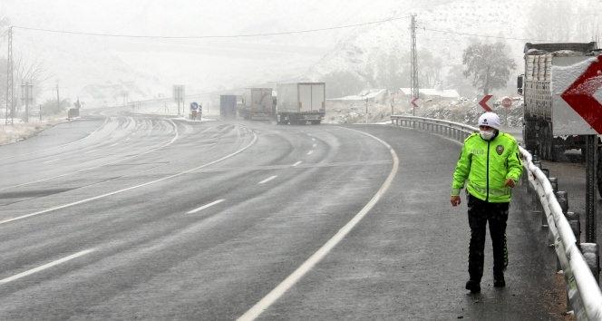 İstanbul yeni yıla dondurucu soğukla giriyor! Meteoroloji uzmanları uyardı: Son 54 yılın..