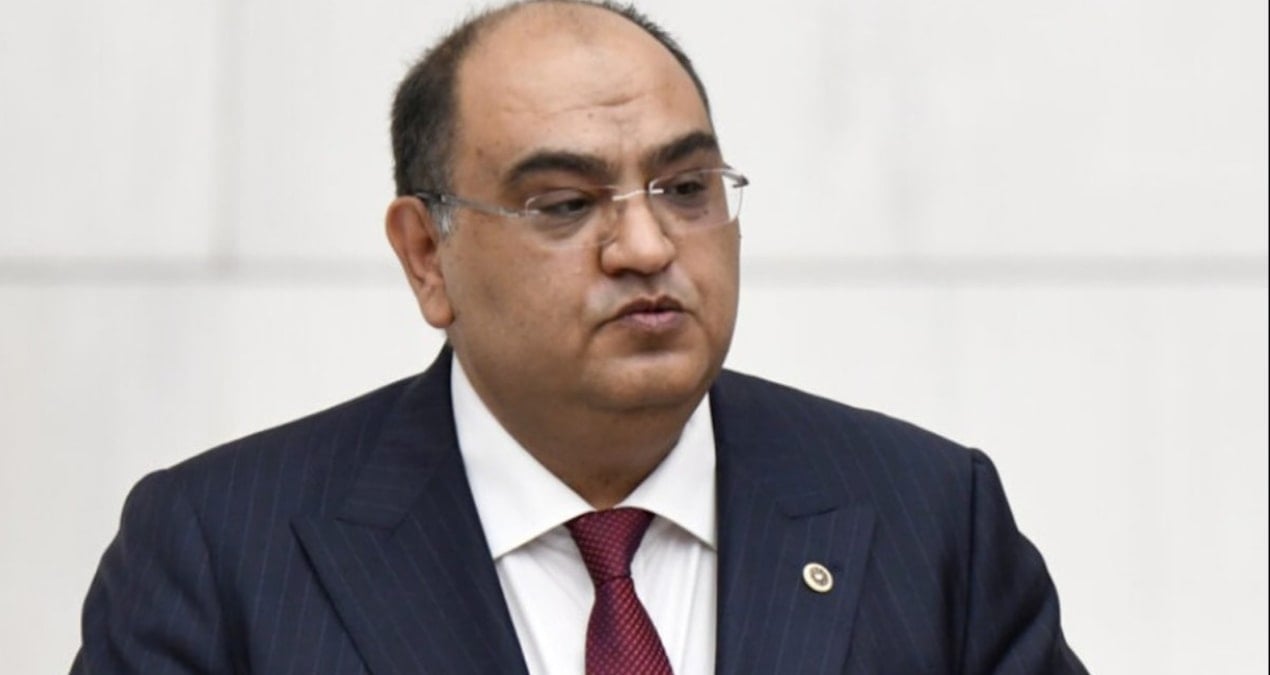 İYİ Partili Vekil Mehmet Mustafa Gürban Bursaspor’un Leyla Zana Cezasını Ödedi