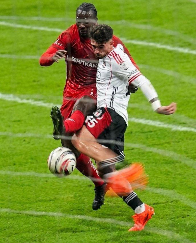 Jota Silva'nın 13 Yıllık Futbol Serüveninde İlk Sakatlık ve Tartışmalı Penaltı Kararı