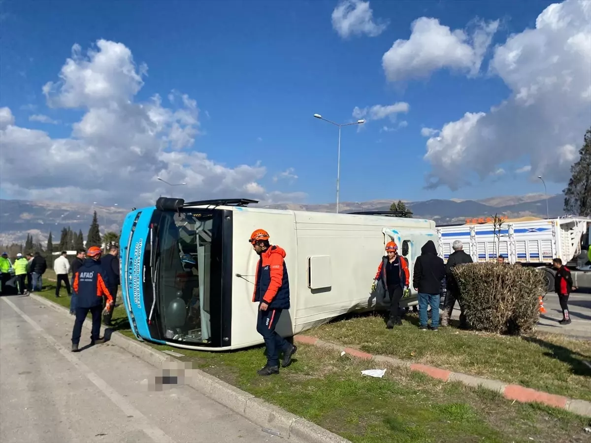 Kahramanmaraş'ta Otobüs Kazası: 17 Yaralı