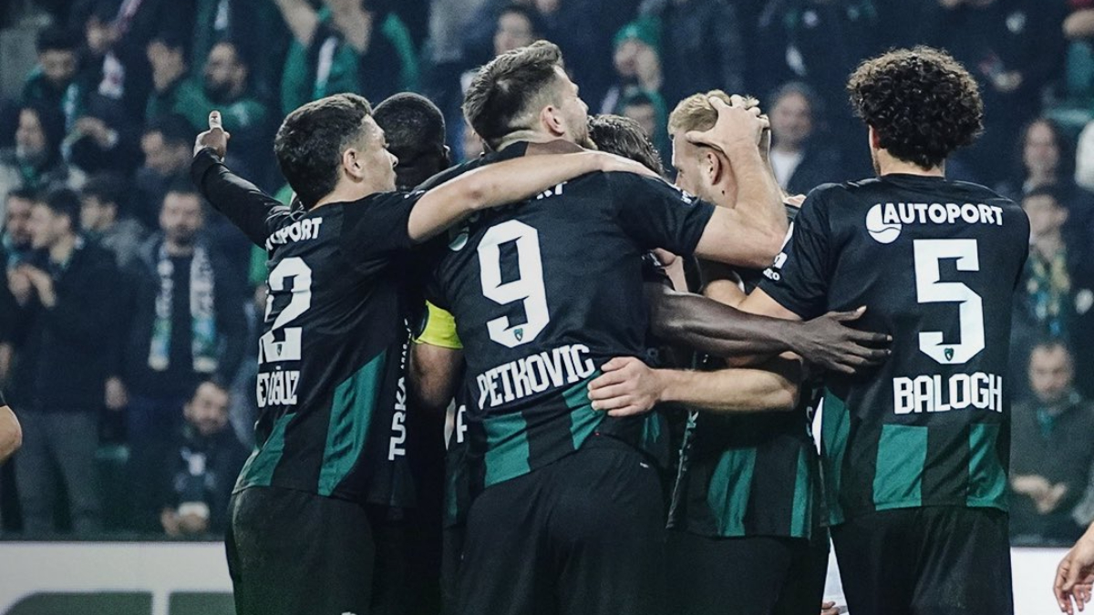 Kocaelispor'un İç Sahadaki Başarılı Performansı ve İlk Yarının Analizi