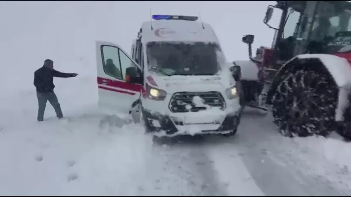 Mardin ve Çevresinde Yoğun Kar Yağışı Hayatı Olumsuz Etkiledi