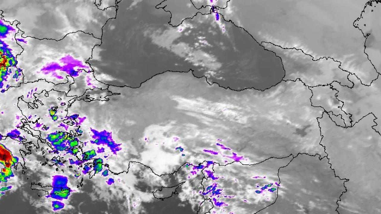 Meteoroloji Genel Müdürlüğü'nden Kuvvetli Yağış Uyarısı: Ege ve Akdeniz Bölgesi İçin Alarm